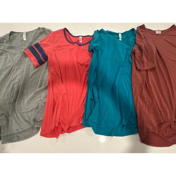 Lularoe Medium Tshirts Set Of 4 LR125 - Picture 1 of 5